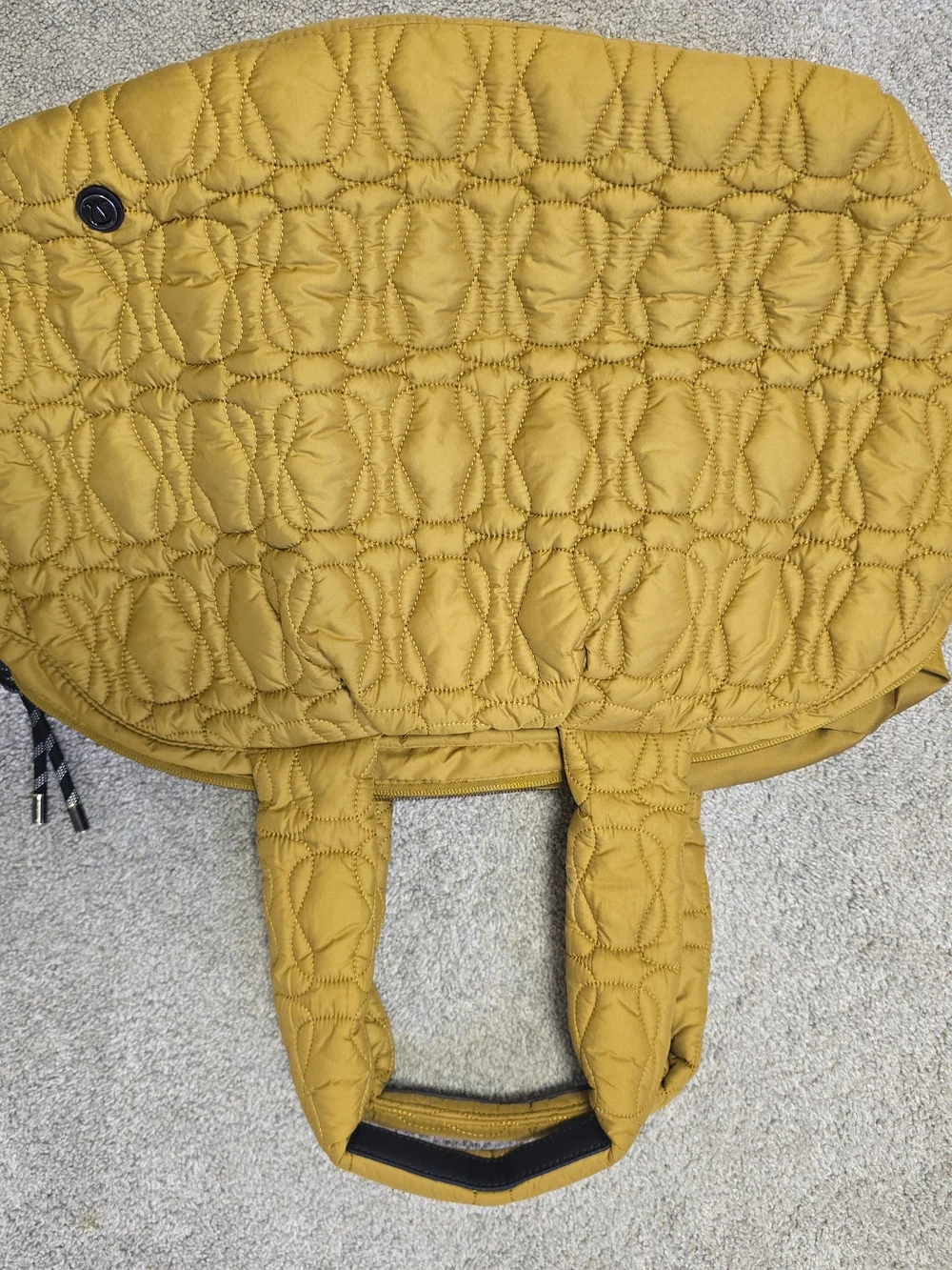Lululemon Quilted Embrace Tote Bag 20L